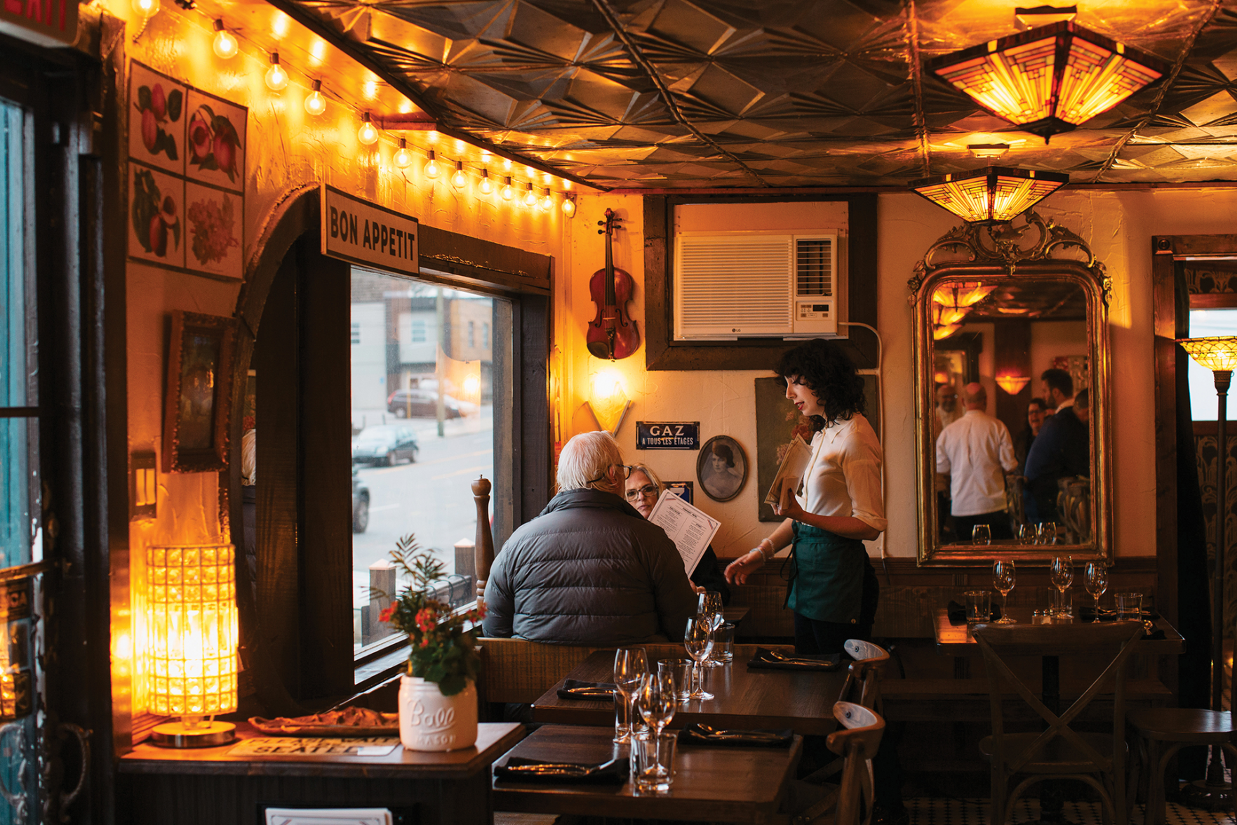 Once Upon a Time in France Delivers Great Food and Cozy Ambience